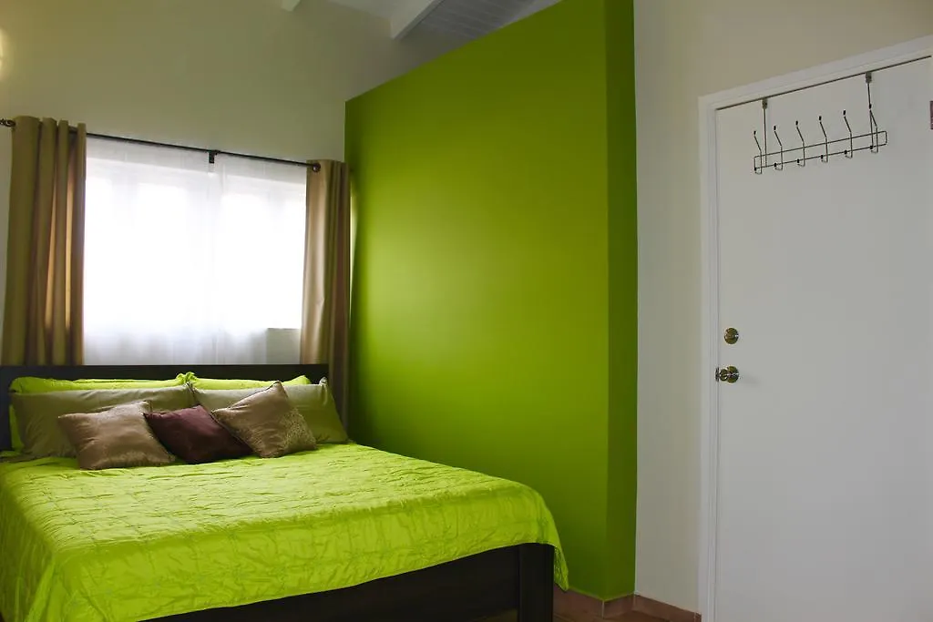 Eve'S Residence Willemstad Homestay